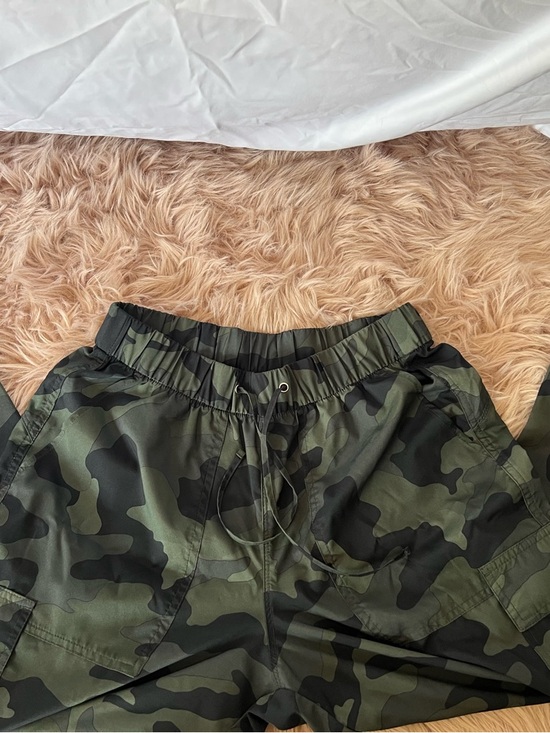 Old Navy Pants - Old Navy Olive Green Camo Cargo Pants